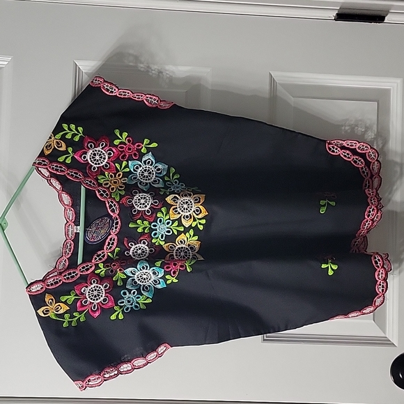 Mexican Top - Picture 3 of 3